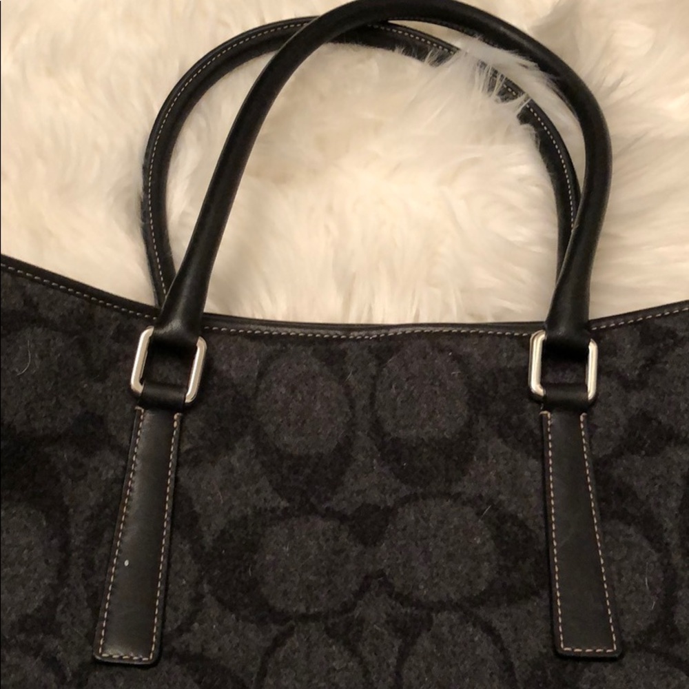 Coach purse - Picture 2 of 8